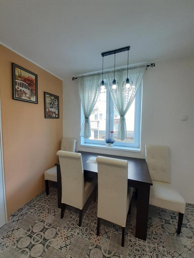 Apartman Jovana Sremska Mitrovica Buitenkant foto