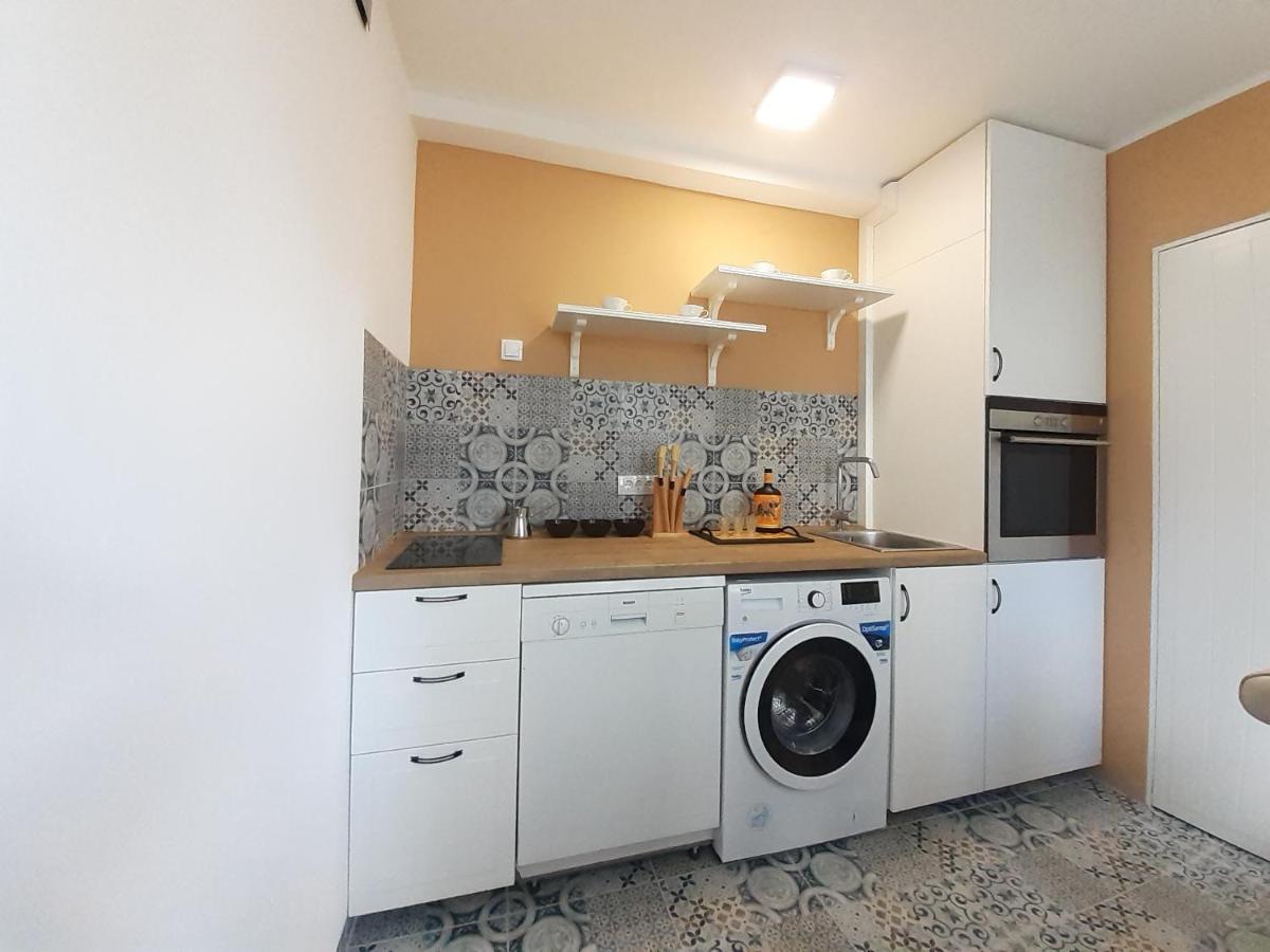 Apartman Jovana Sremska Mitrovica Buitenkant foto